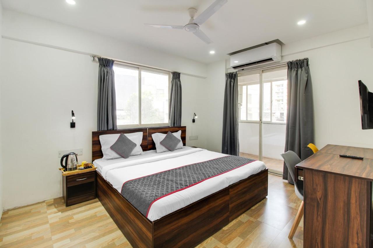 Super Oyo Townhouse 1237 Balewadi Hotel Meribel Village Ngoại thất bức ảnh